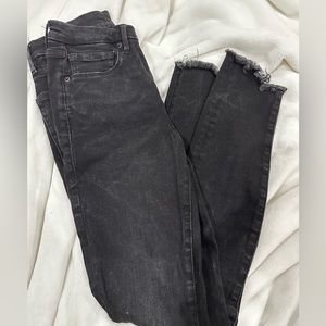 High waisted Good American jeans frayed bottom